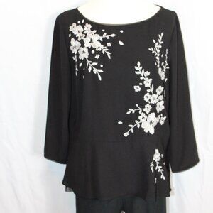 White House Black Market Floral Embroidered Long Sleeve Top Women's Size 14